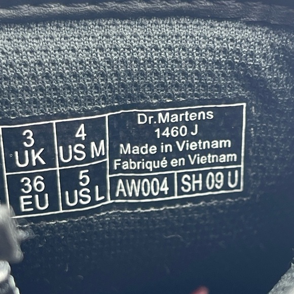 Dr. Martens Boots, Size 5(US)/4(UK) Youth, Cherry, NWOB - Picture 16 of 16